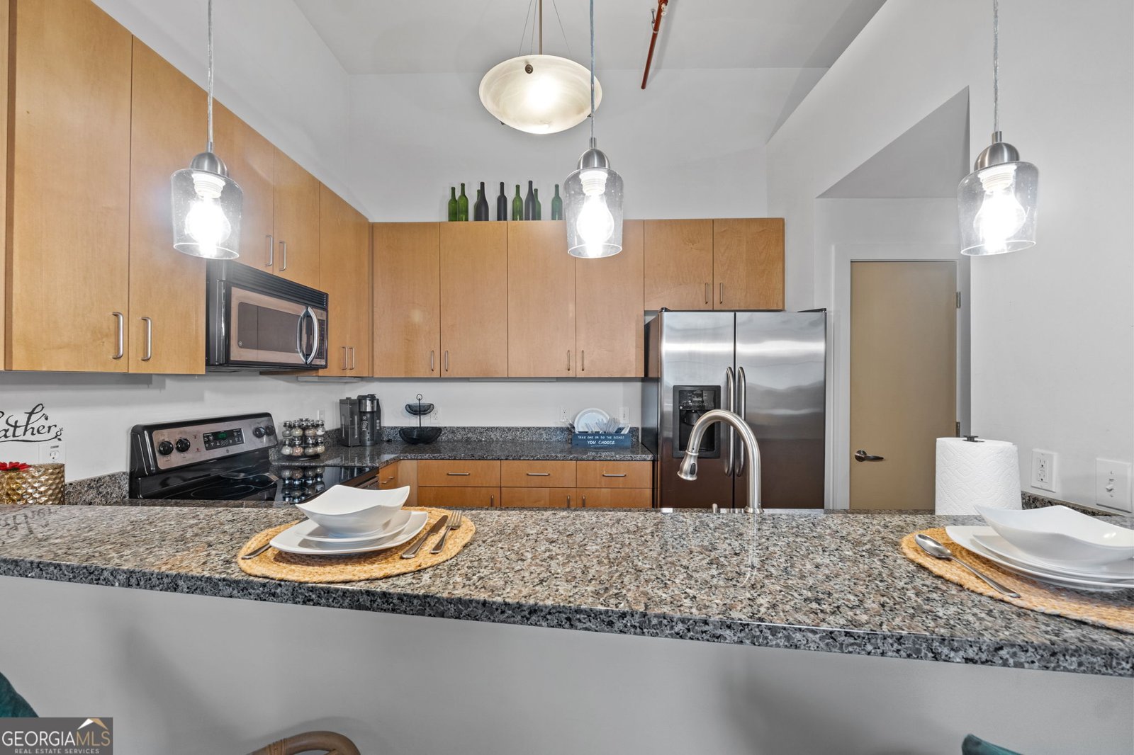 600 COLLEGE Street Hapeville - 11