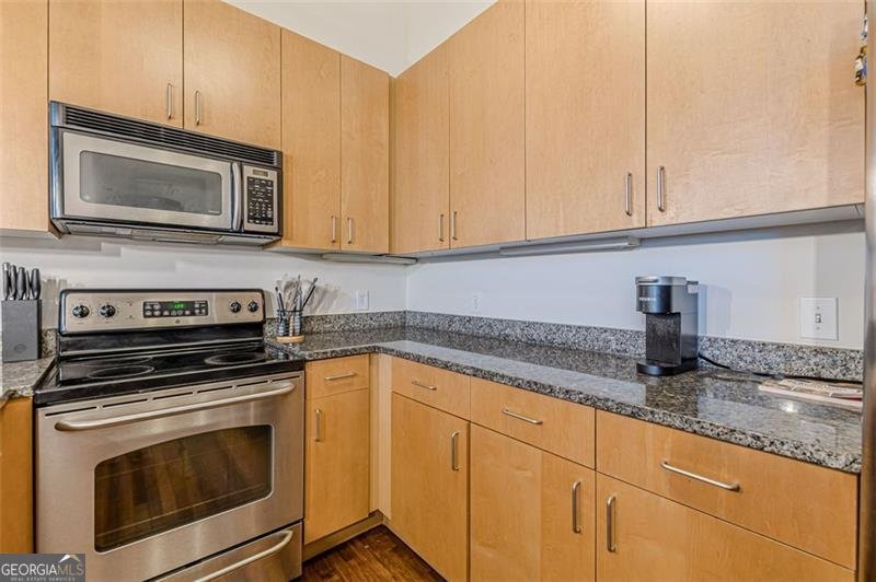 600 COLLEGE Street Hapeville - 13