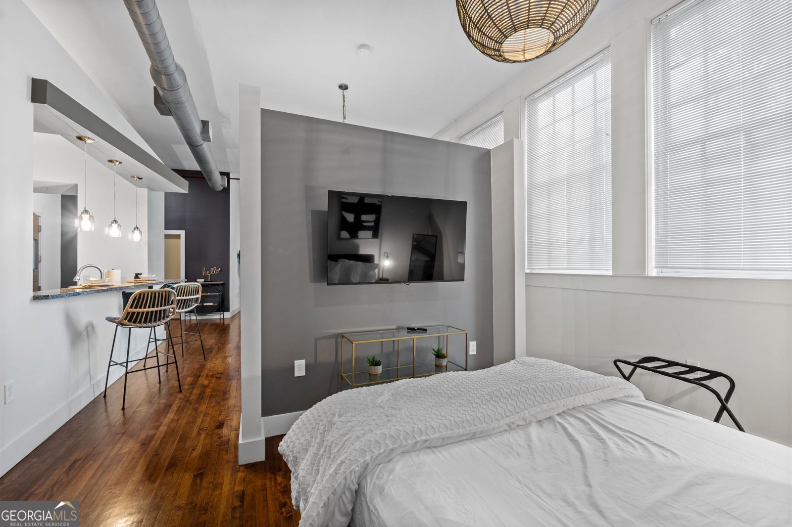 600 COLLEGE Street Hapeville - 18