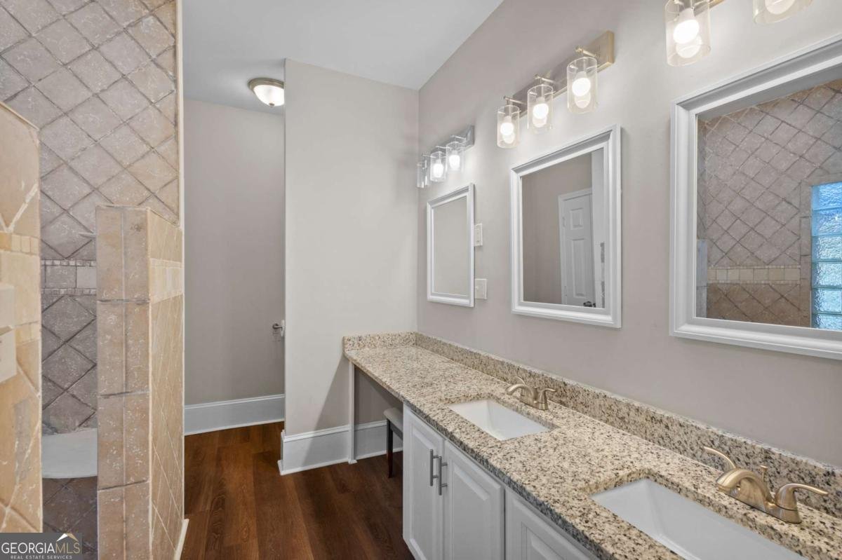 68 Summer Glen Court Dallas - 16