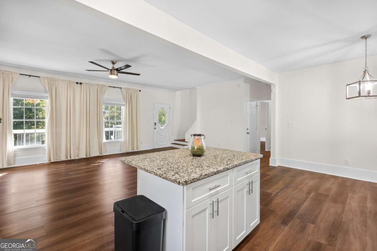 68 Summer Glen Court Dallas - 9