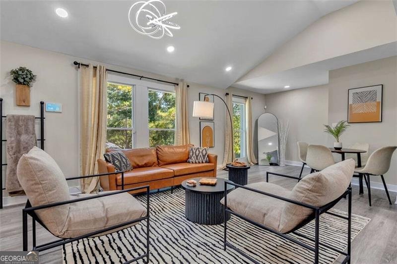 1901 Windsor Drive Atlanta - 3