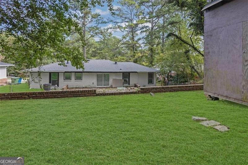 1901 Windsor Drive Atlanta - 35