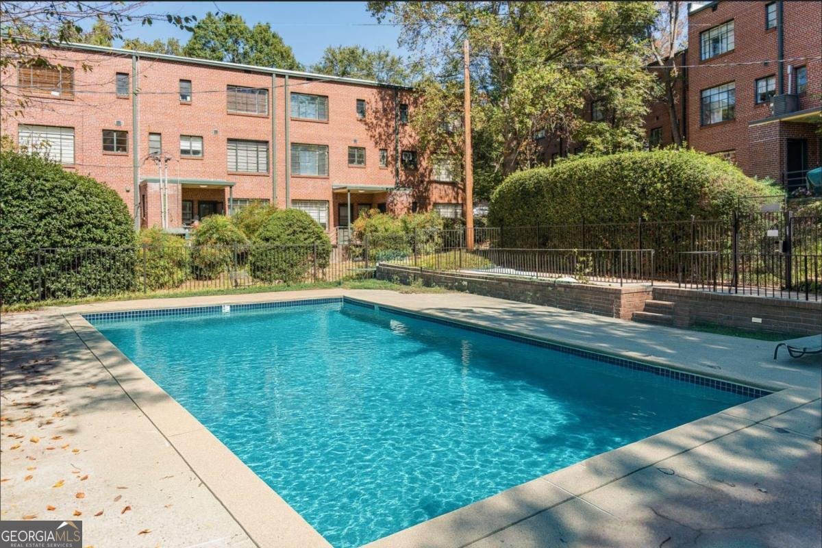 1400 Chalmette Drive Atlanta - 34