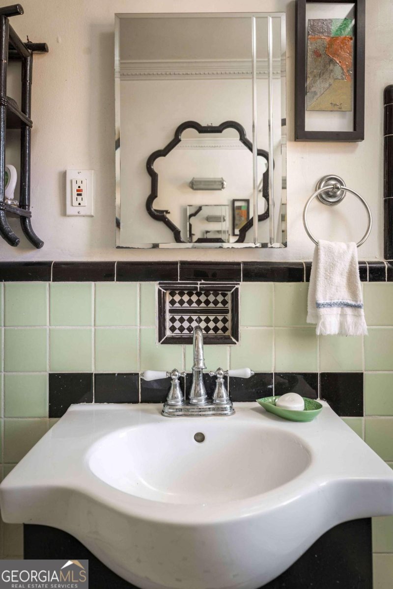 1400 Chalmette Drive Atlanta - 7