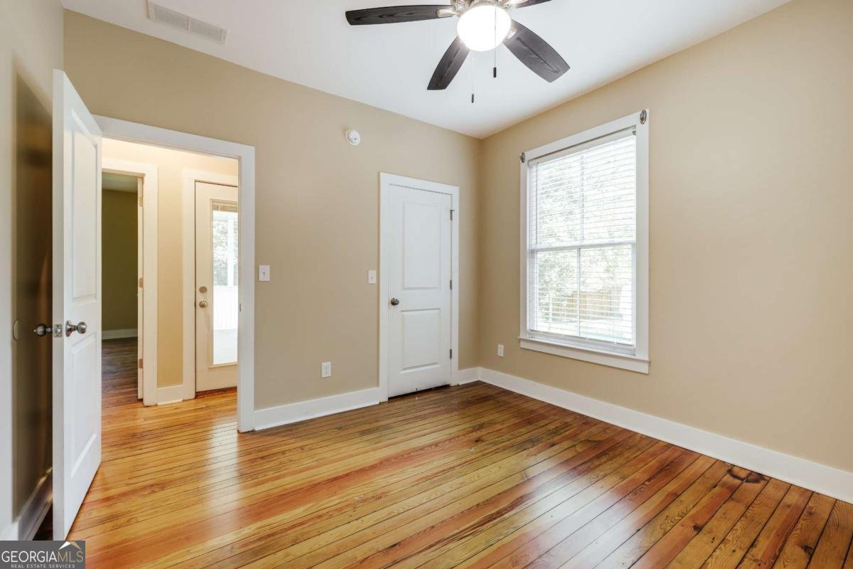 143 Barrow Street Athens - 12