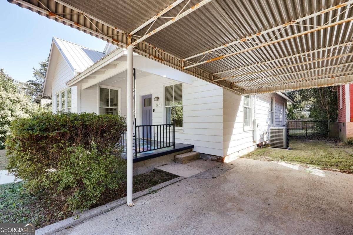 143 Barrow Street Athens - 13