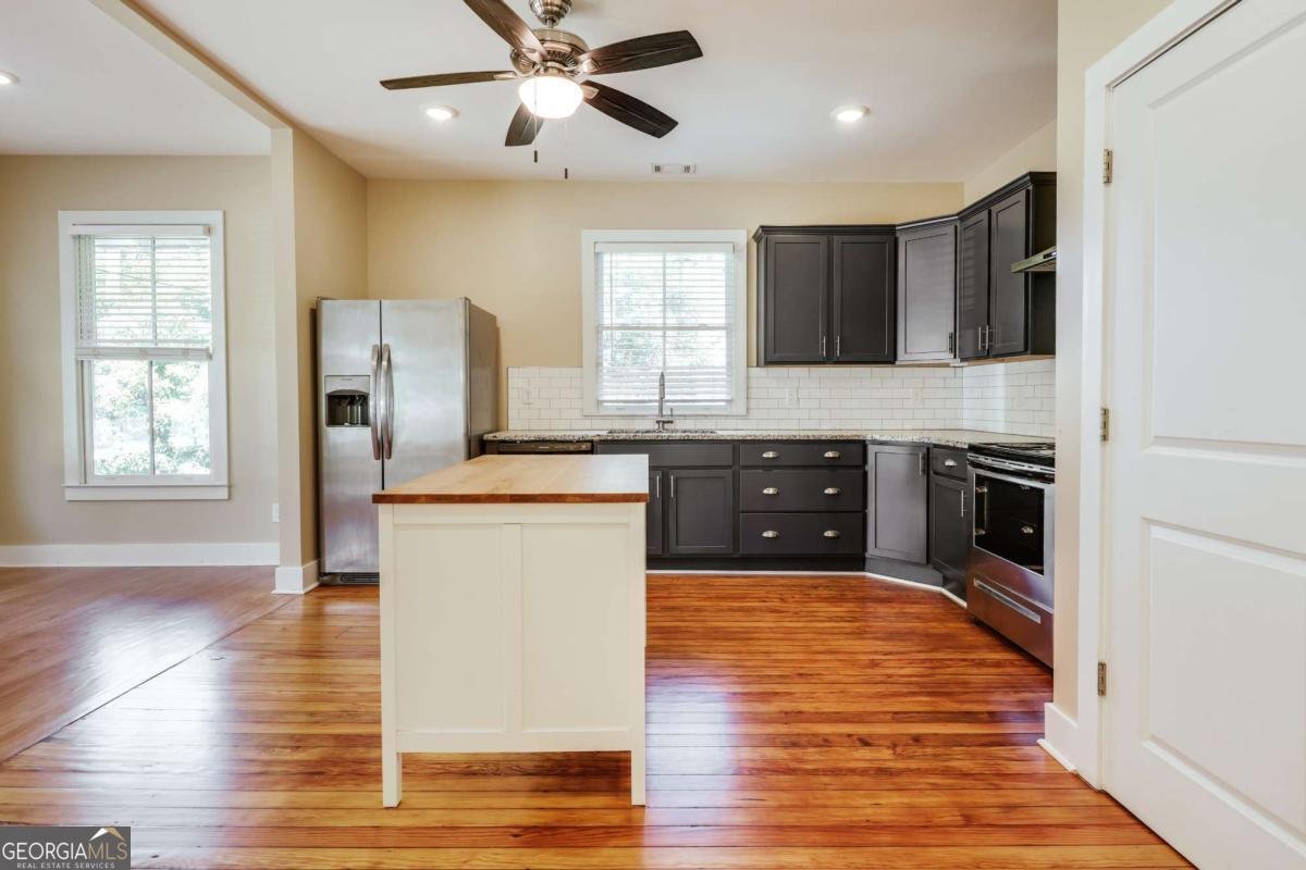 143 Barrow Street Athens - 19