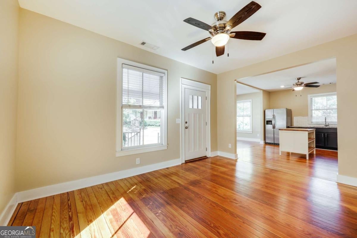 143 Barrow Street Athens - 22