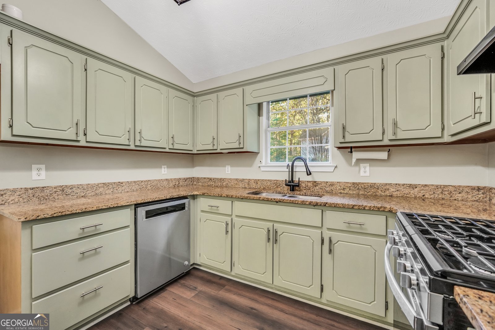 114 Aristocratic Way Locust Grove - 10