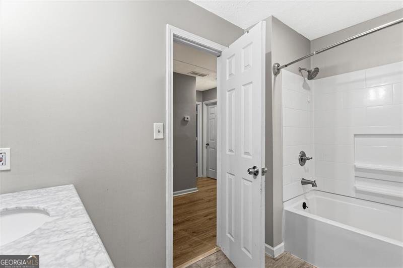 2731 BRACKENWOOD Drive Snellville - 35