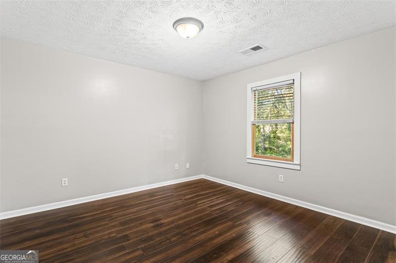 2731 BRACKENWOOD Drive Snellville - 36