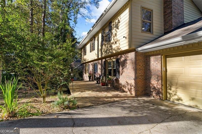 2731 BRACKENWOOD Drive Snellville - 8