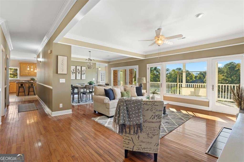 55 Rocky Circle White - 16