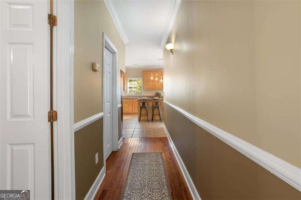 55 Rocky Circle White - 19