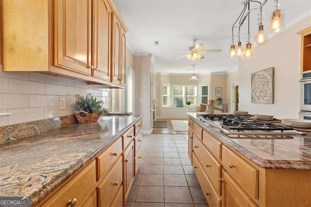 55 Rocky Circle White - 22