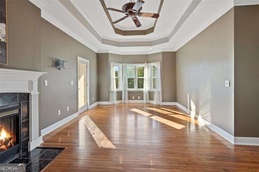 55 Rocky Circle White - 34