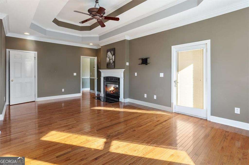 55 Rocky Circle White - 35