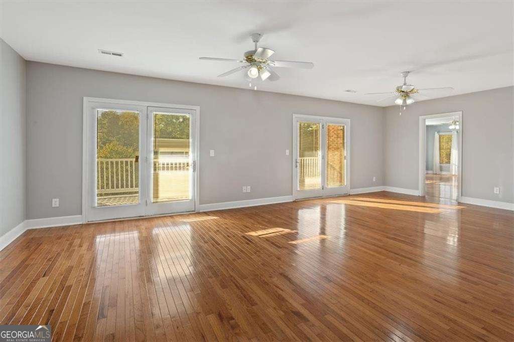 55 Rocky Circle White - 50