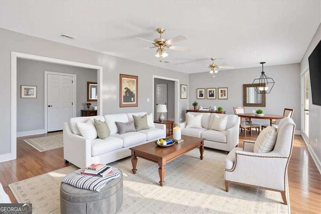 55 Rocky Circle White - 52