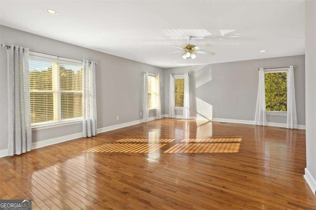 55 Rocky Circle White - 58