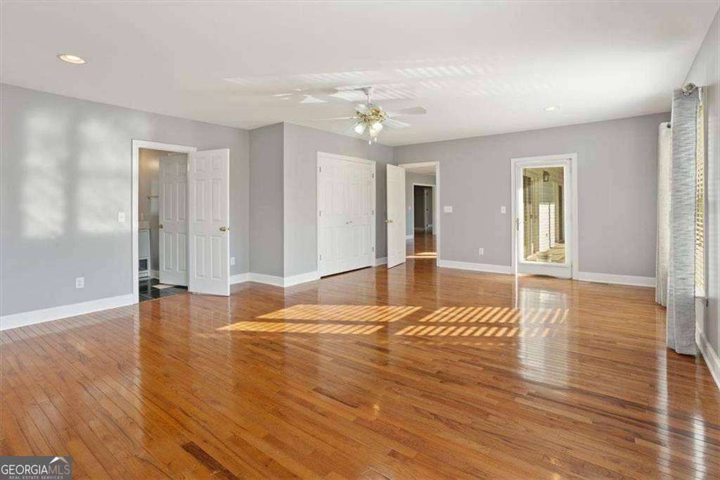 55 Rocky Circle White - 59