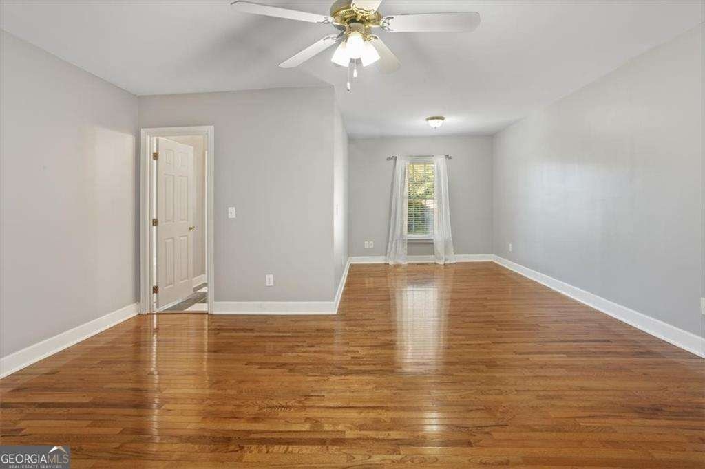 55 Rocky Circle White - 61