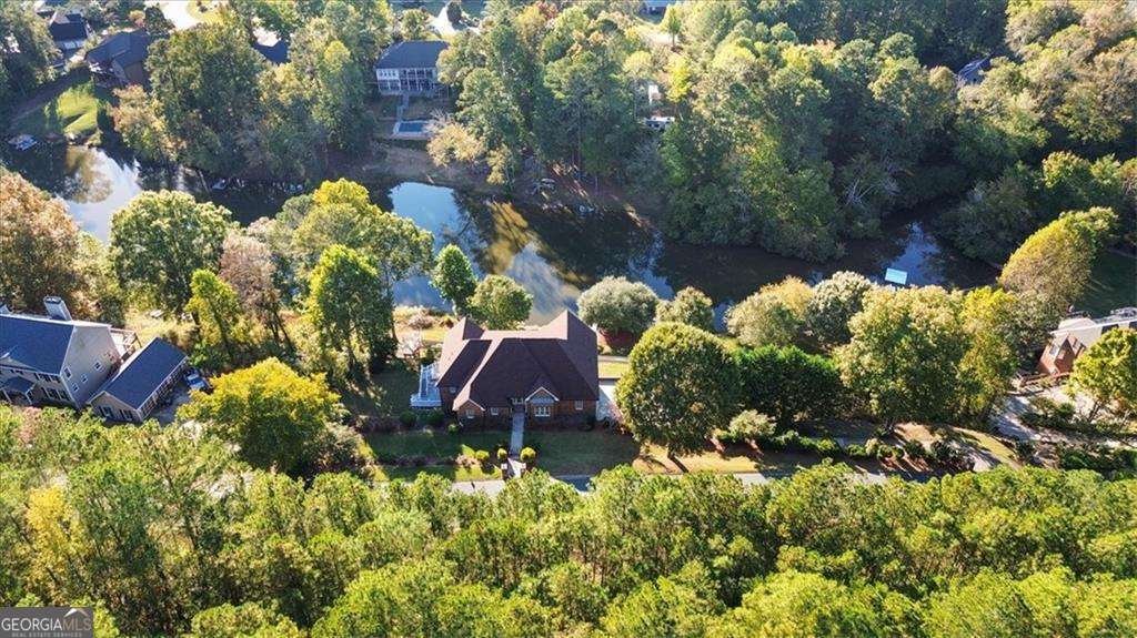 55 Rocky Circle White - 66