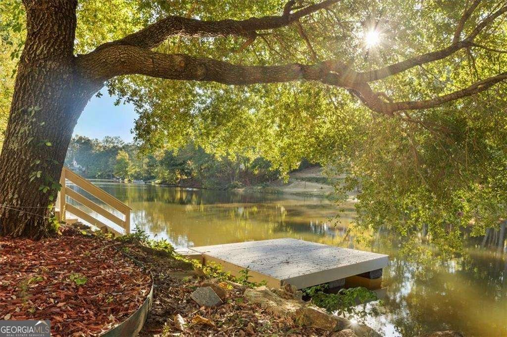 55 Rocky Circle White - 73