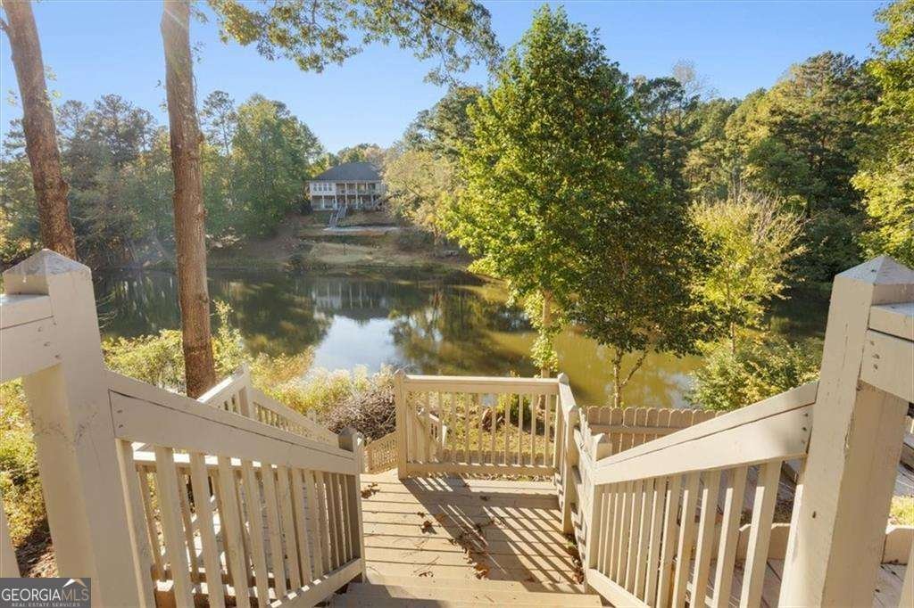 55 Rocky Circle White - 78