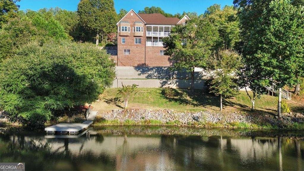 55 Rocky Circle White - 82