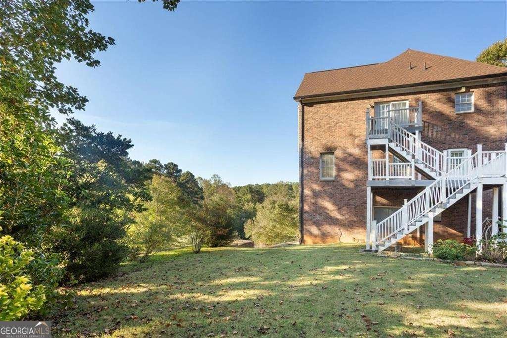 55 Rocky Circle White - 87