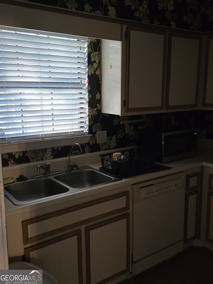 69 Hidden Lake Court Savannah - 16