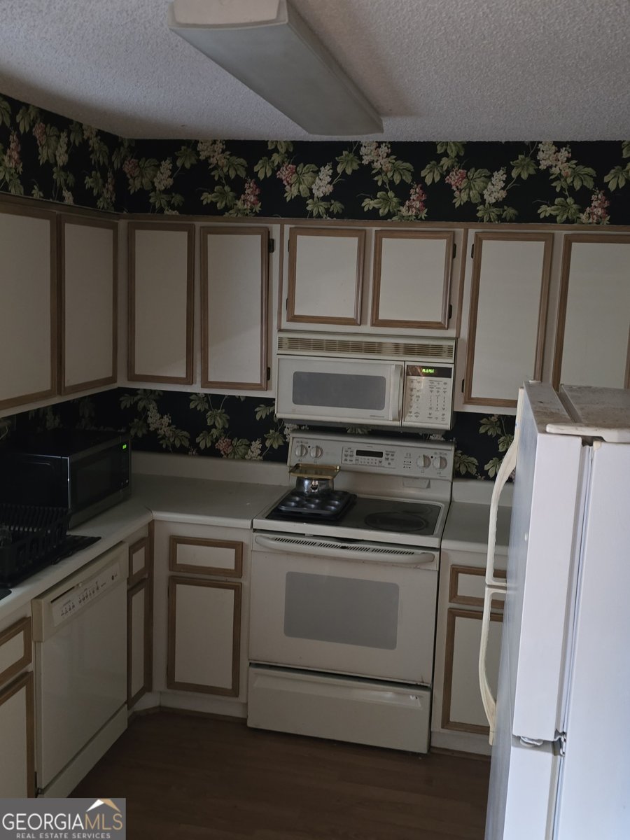 69 Hidden Lake Court Savannah - 17