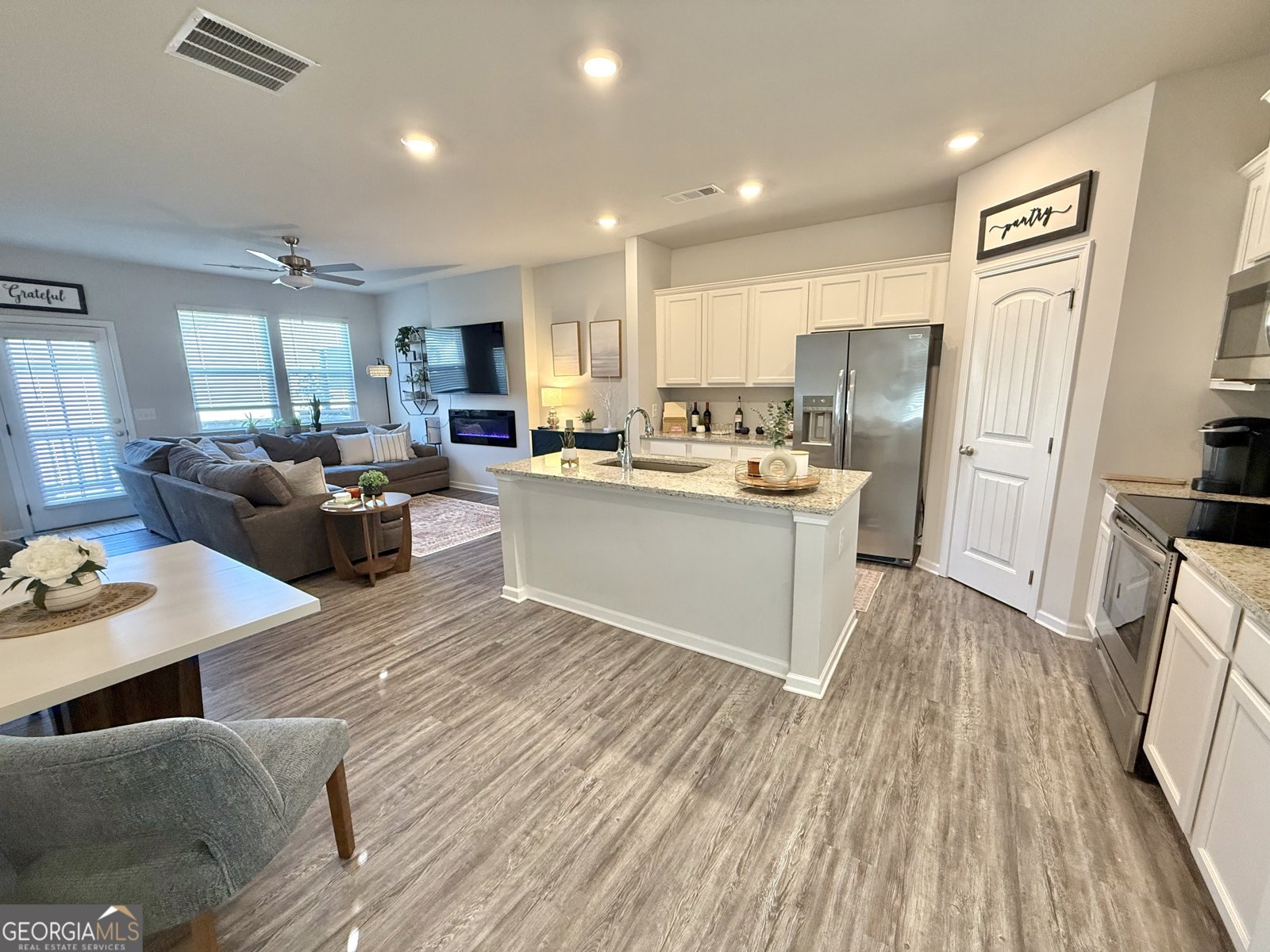 414 Ruths Boulevard Woodstock - 2