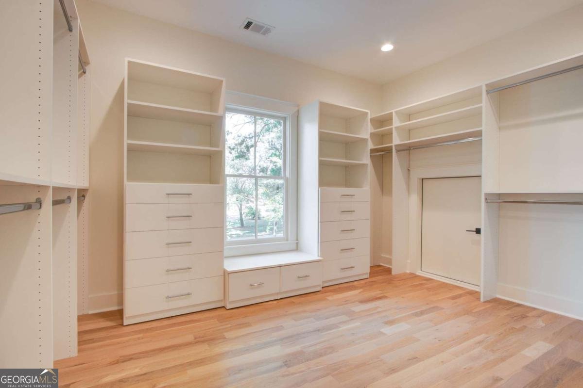 581 Sherwood Road Atlanta - 23