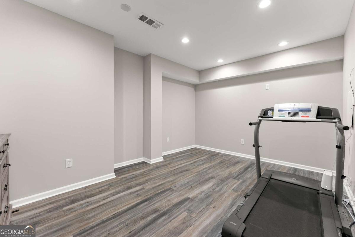 156 Round Pond Drive Lilburn - 37