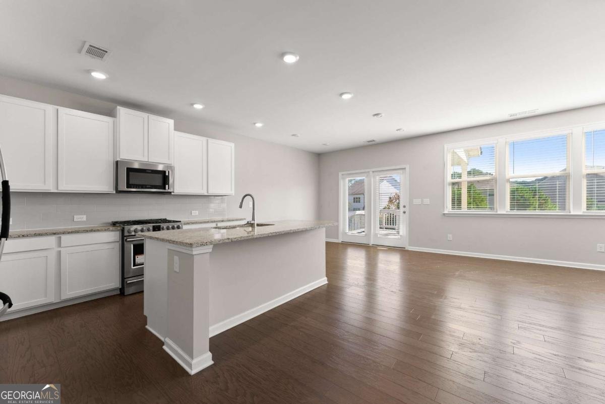 156 Round Pond Drive Lilburn - 6