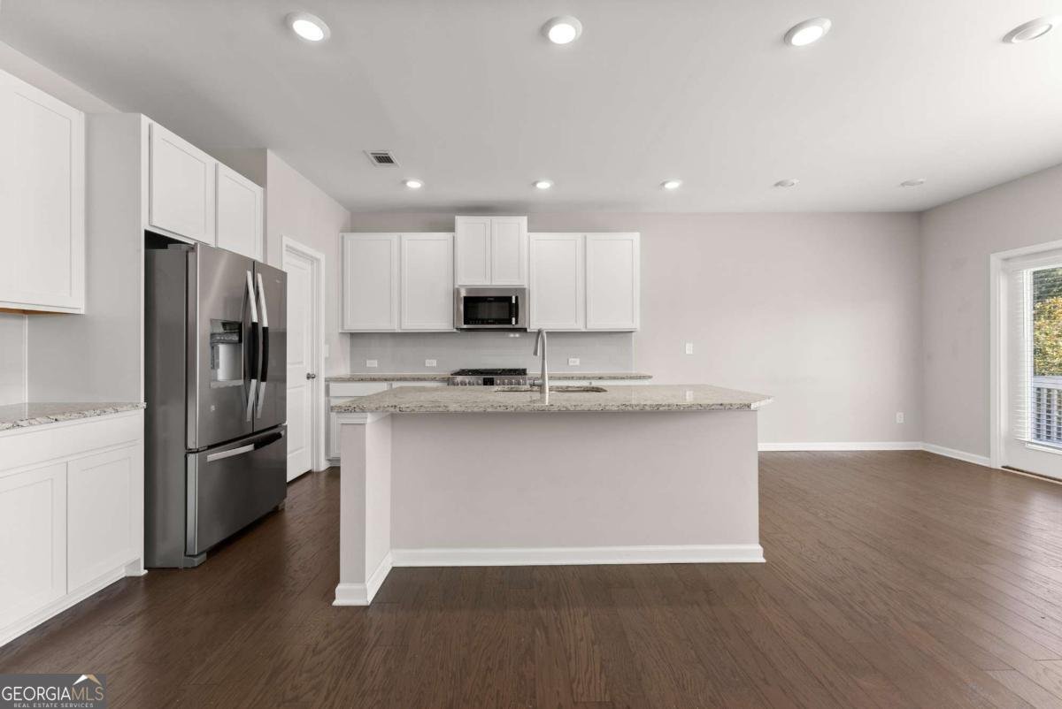 156 Round Pond Drive Lilburn - 7