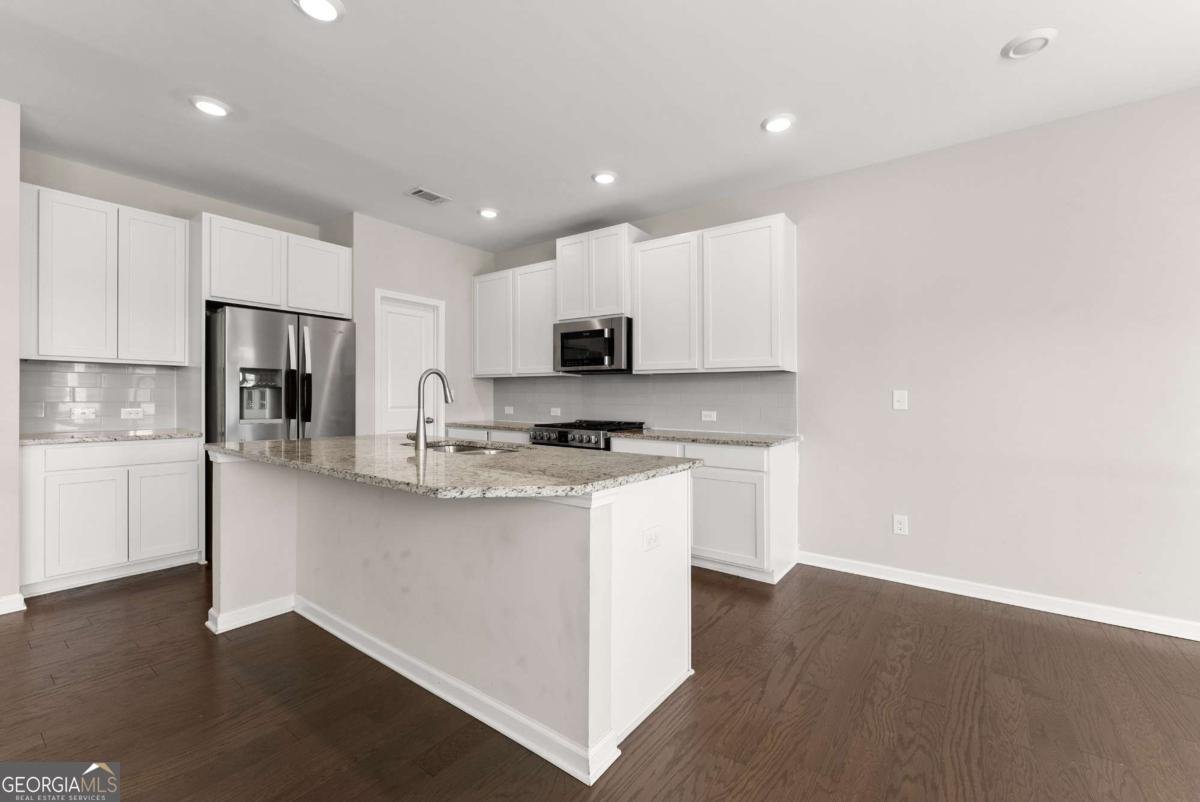 156 Round Pond Drive Lilburn - 8