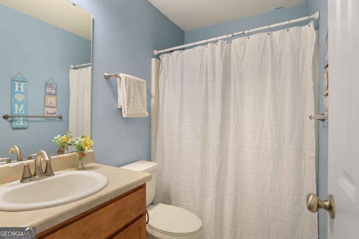 227 Standing Pine Circle Pooler - 24