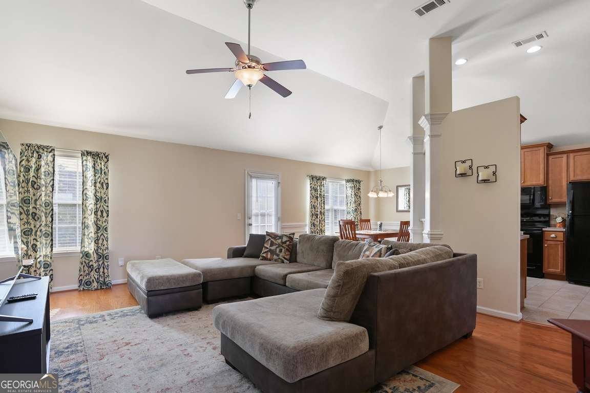 227 Standing Pine Circle Pooler - 4