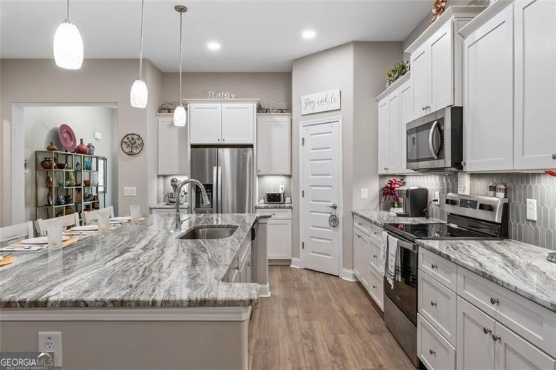 143 WHITWORTH Drive Locust Grove - 17