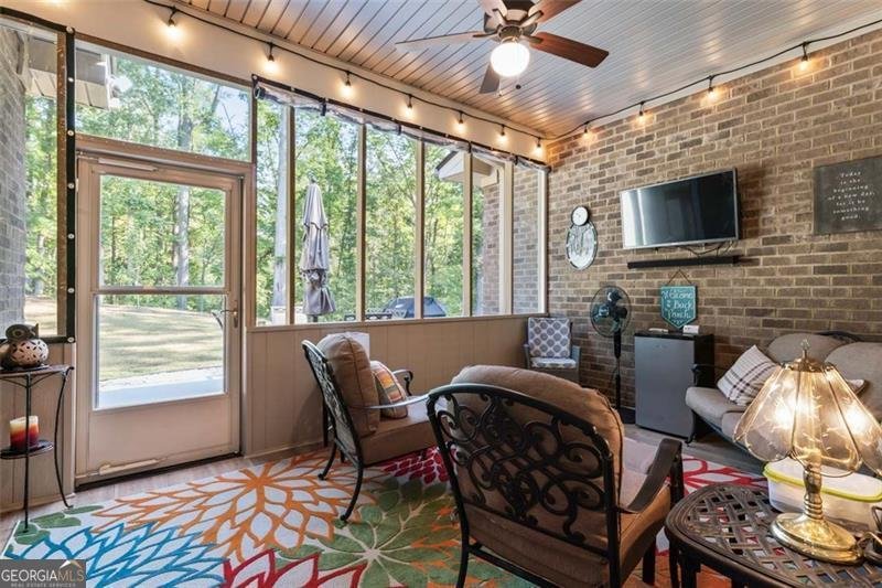 143 WHITWORTH Drive Locust Grove - 24
