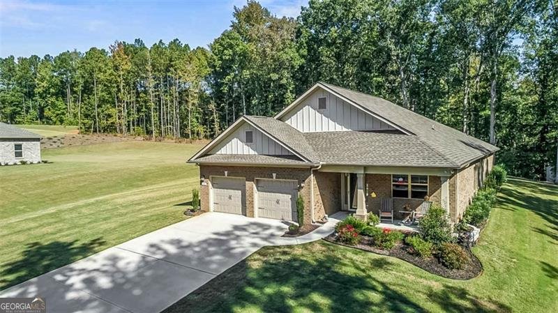 143 WHITWORTH Drive Locust Grove - 39