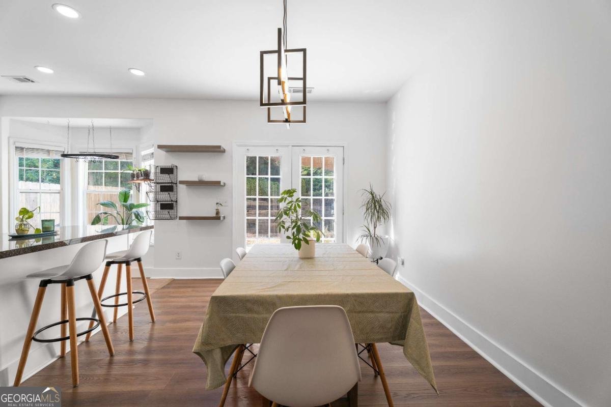 5208 Birch Court Oakwood - 2