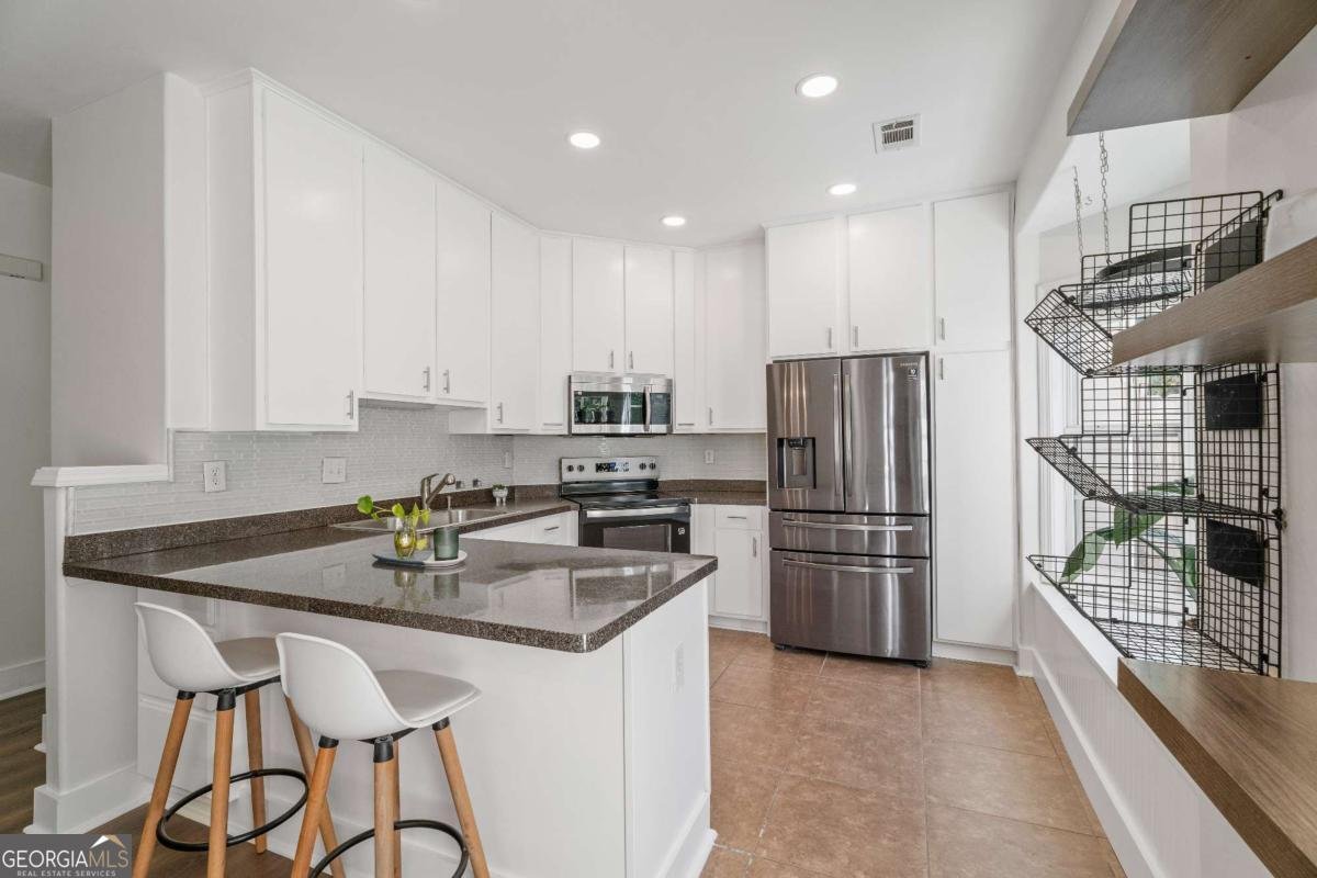 5208 Birch Court Oakwood - 3