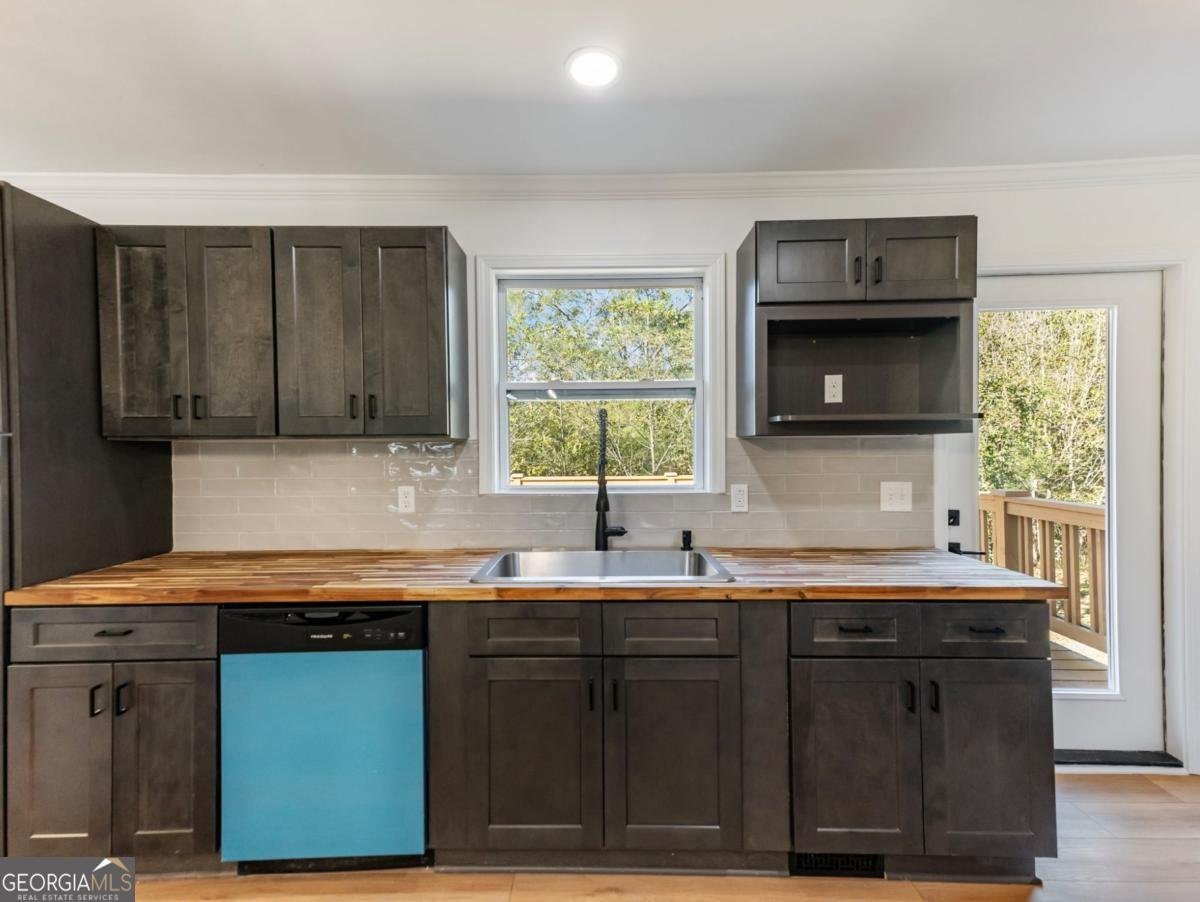 1328 Jefferson Highway Winder - 12