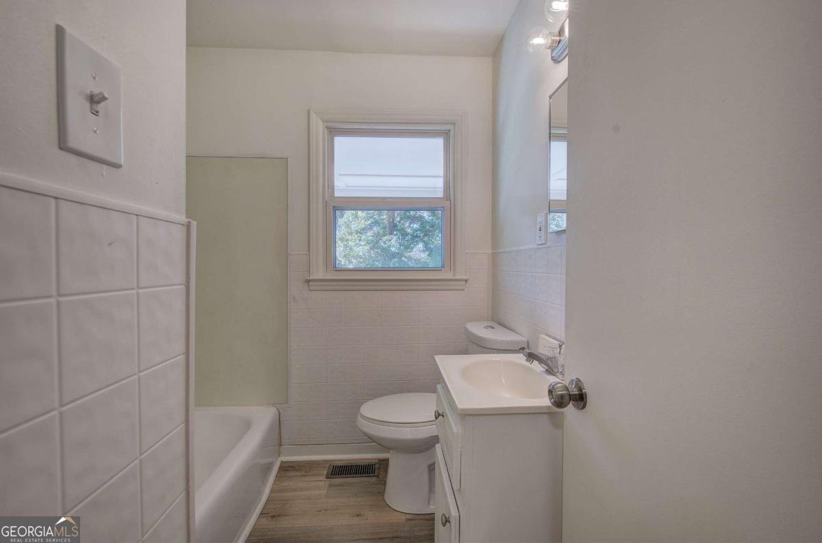 211 Alfred Avenue Rome - 19