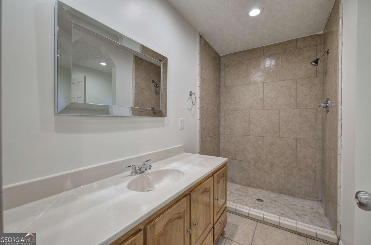 211 Alfred Avenue Rome - 7